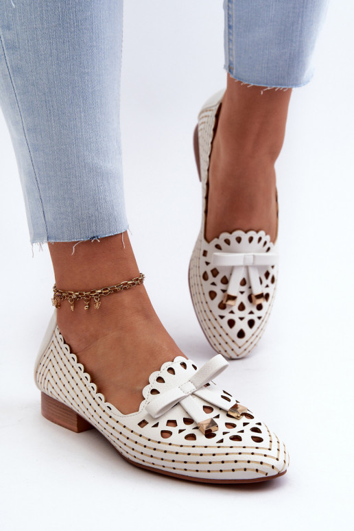 White Women's Cutout Ballerina Flats with Bow Nestavia