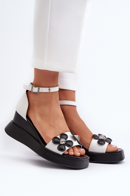 Women's Platform and Wedge Sandals with Flowers White Foviana Women's Platform and Wedge Sandals with Flowers White Foviana