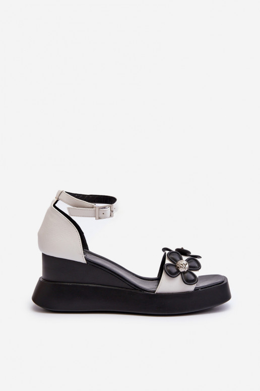 Women's Platform and Wedge Sandals with Flowers White Foviana Women's Platform and Wedge Sandals with Flowers White Foviana