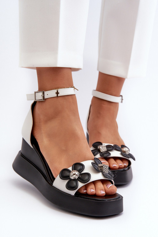 Women's Platform and Wedge Sandals with Flowers White Foviana Women's Platform and Wedge Sandals with Flowers White Foviana