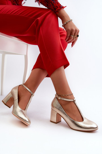 Faux Leather Pumps on Block Heel Gold Raniyah 2