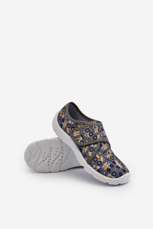 Comfortable Boy's Slippers with Velcro Befado 974Y552 Grey Comfortable Boy's Slippers with Velcro Befado 974Y552 Grey