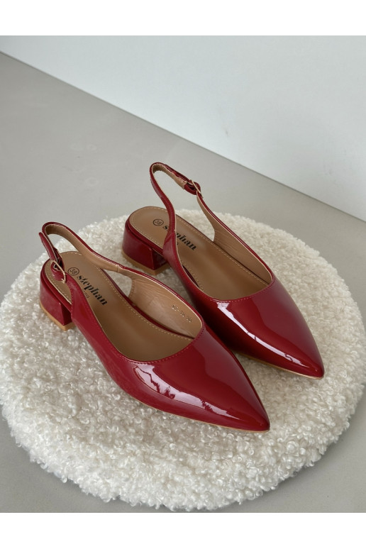 Lacquered Ballerinas On Low Heel With Pointed Toes Burgundy Anarinne
