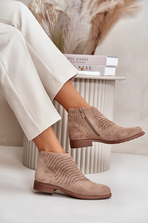 Women's wide-heeled openwork heels in... Women's wide-heeled openwork heels in...