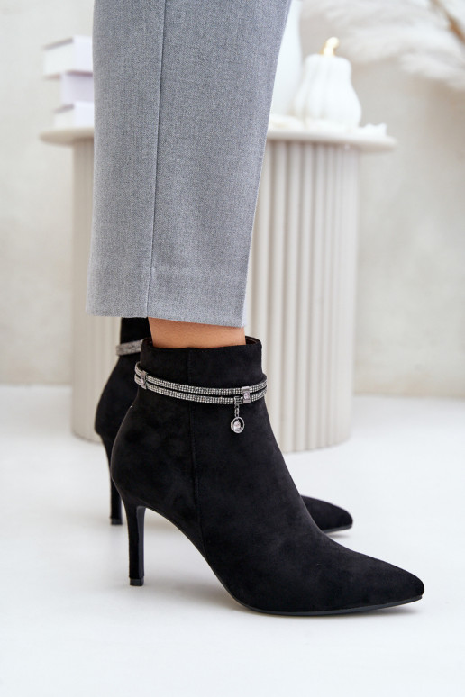 Ocieplane Botki Na Szpilce Z Ozdobnym Paskiem Eko Zamszowe Vinceza 16469 Czarne