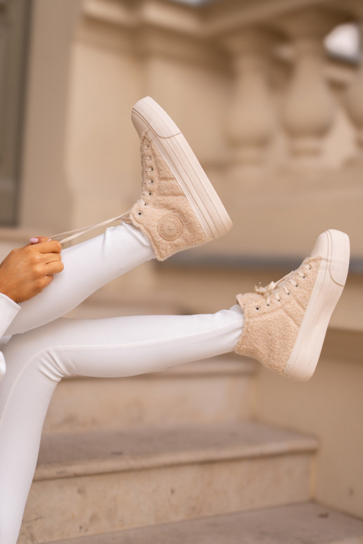 Ocieplane Trampki Damskie Z Futerkiem Typu Baranek Big Star OO274A444 Beżowe Ocieplane Trampki Damskie Z Futerkiem Typu Baranek Big Star OO274A444 Beżowe