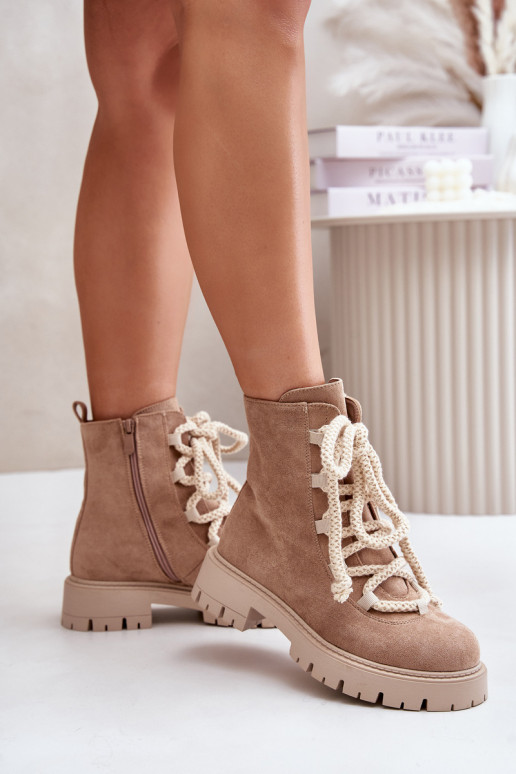 Warm ankle boots made of eco suede with a zipper beige Caellita Warm ankle boots made of eco suede with a zipper beige Caellita