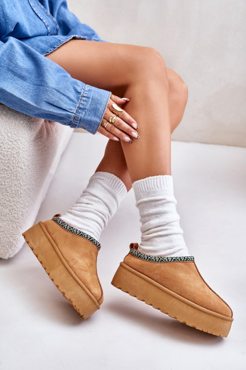 Women's platform slippers...