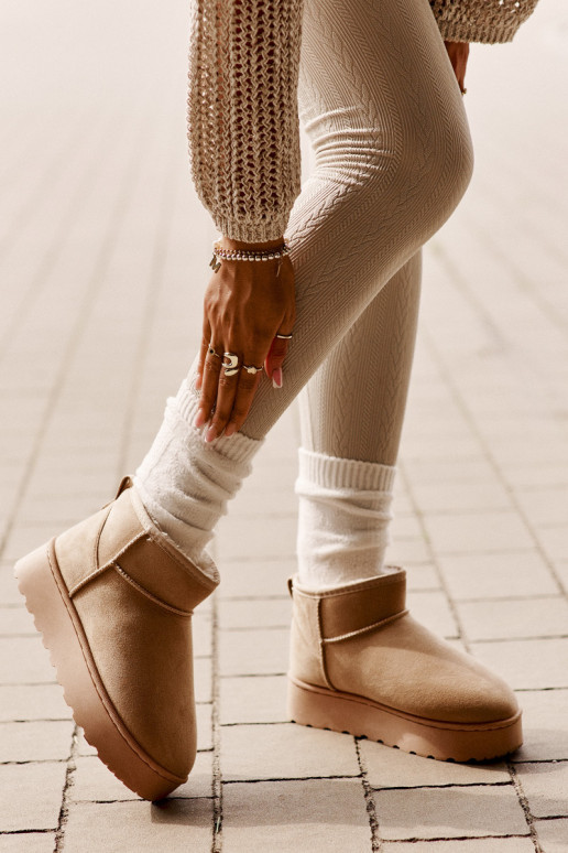 snow boots Women's with a platform to warm with fur inside beige color Xamella snow boots Women's with a platform to warm with fur inside beige color Xamella