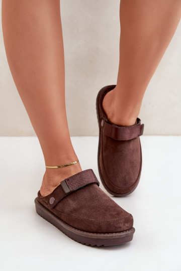 Insulated women's slippers on platform chocolate Neliel 2