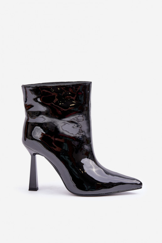 Patented Pointed Slip-On Boots Black Seliri Patented Pointed Slip-On Boots Black Seliri