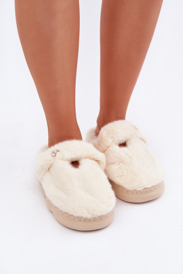 Furry Slippers With A Small Brooch Light Beige Primaria 2