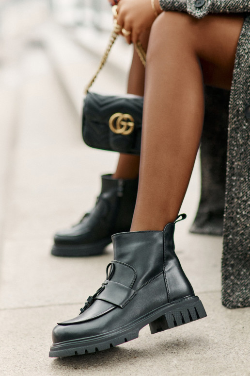 Leather wide-heeled stilettos with... Leather wide-heeled stilettos with...