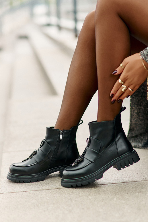 Leather wide-heeled stilettos with... Leather wide-heeled stilettos with...