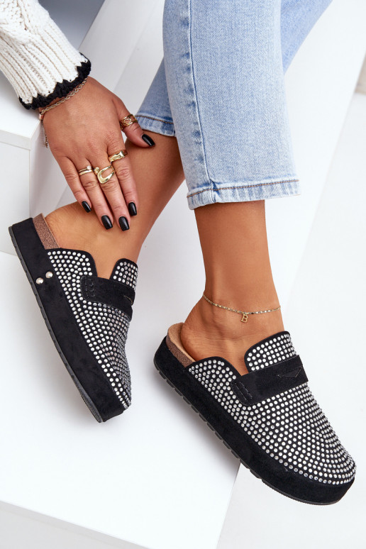 Women's sandals decorated with rhinestones on platform black Deorani Women's sandals decorated with rhinestones on platform black Deorani