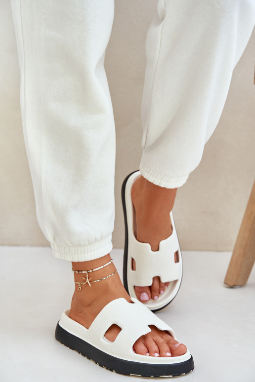 Piankowe Klapki Z Wycięciami Białe Neladith Piankowe Klapki Z Wycięciami Białe Neladith