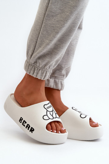 Women's Foam Slides on Chunky Sole with Bear White Lamira 2