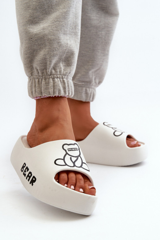 Women's Foam Slides on Chunky Sole with Bear White Lamira Women's Foam Slides on Chunky Sole with Bear White Lamira