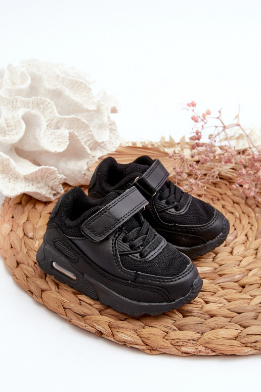 Children's sneakers with velcro in black Krissandra Children's sneakers with velcro in black Krissandra