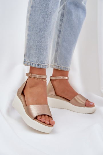 Lightweight Sandals On A Platform And Delicate Wedge Gold Gillifia 2