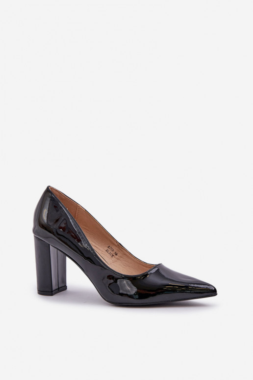 Lacquered Heels On A Block Heel Black Kilanne