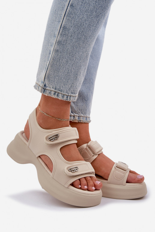 Materiałowe Lekkie Sandały Na Platformie Jasnobeżowe Deniffia Materiałowe Lekkie Sandały Na Platformie Jasnobeżowe Deniffia
