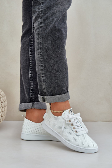 Ladies Perforated Lace-Up Sneakers Light Beige Carinel 2