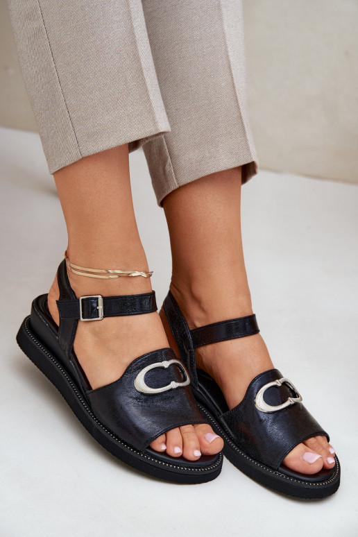 Lakierowane Sandały Damskie Na Koturnie Z Ozdobą Czarne Salianes Lakierowane Sandały Damskie Na Koturnie Z Ozdobą Czarne Salianes