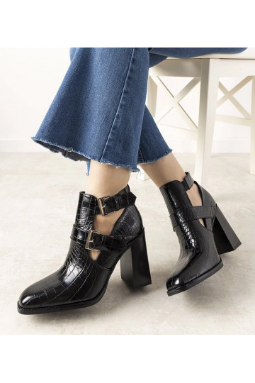 Black boots Maybelle