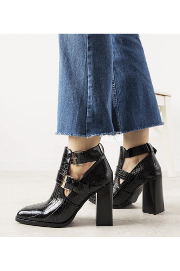 Black boots Maybelle 2