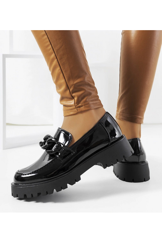 Black brogues on thick sole Melisande