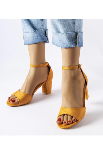 Yellow sandals Dolores