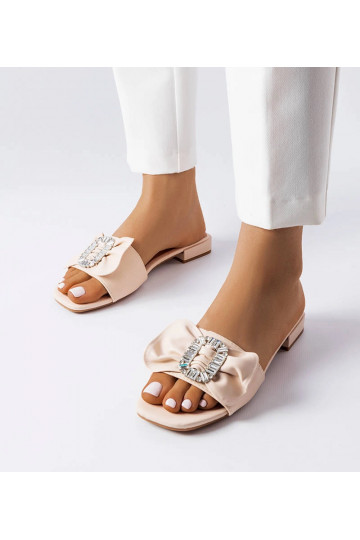White slides Ypsy