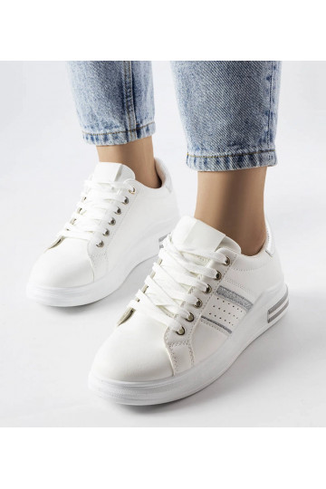 Białe sneakersy na...
