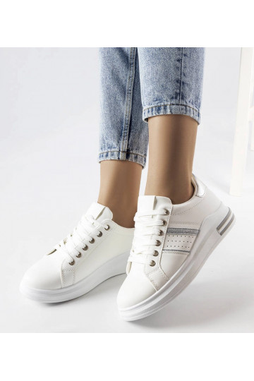 Białe sneakersy na... 2