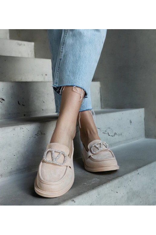 Beżowe mokasyny zdobione cyrkoniami...