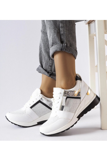 Białe sneakersy na koturnie... 2