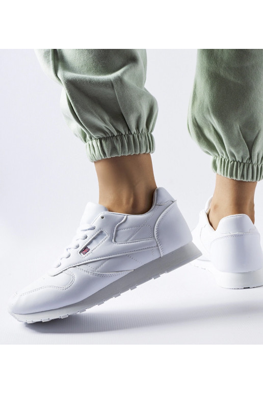Białe sneakersy klasyczne Poulsen