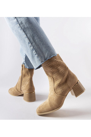 Beige boots Huff
