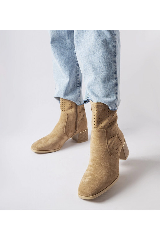 Beige boots Huff