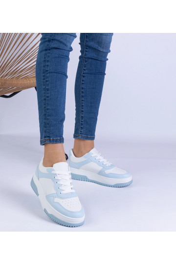 Niebieskie sneakersy na... 2