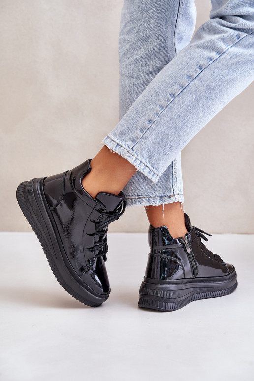 Su lako efektu sportiniai bateliai su... Su lako efektu sportiniai bateliai su...