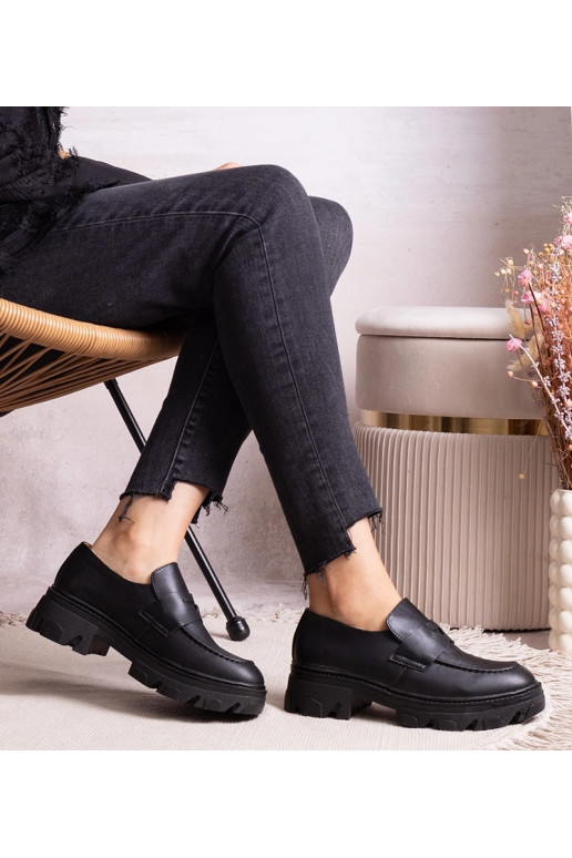 Czarne półbuty z eko skóry Kirna