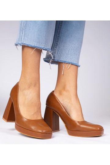 Brązowe czółenka na... 2