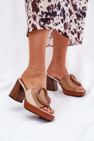 Women's sandals on block heel with buckle Camel Amuria 2