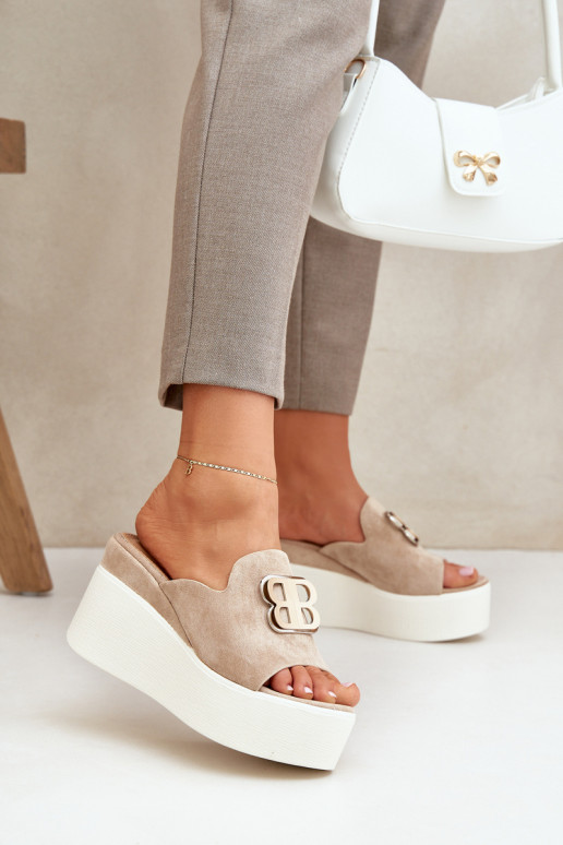 Slippers with platform beige Tanonea Slippers with platform beige Tanonea