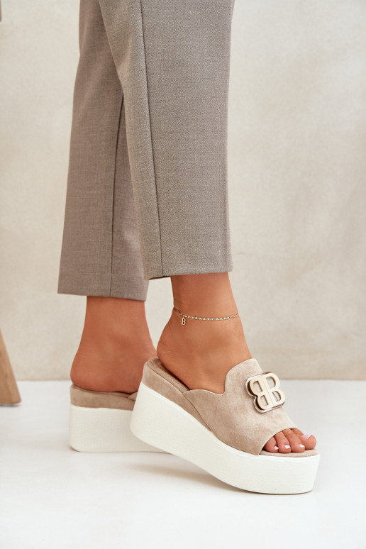 Slippers with platform beige Tanonea Slippers with platform beige Tanonea