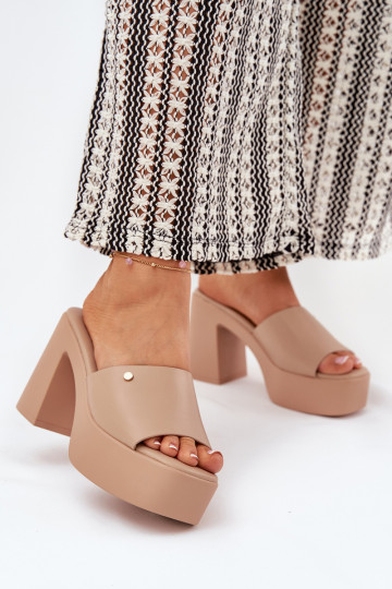 Ladies Sandals Made Of Eco Leather On Heel And Platform Khaki Tamirella 2