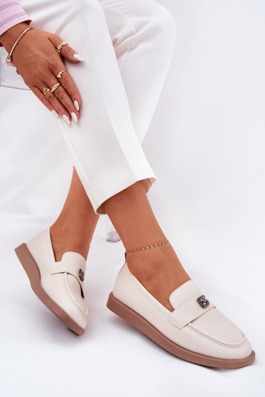 Ladies elegant moccasins with a decorative small detail Vinceza 62208 beige Ladies elegant moccasins with a decorative small detail Vinceza 62208 beige