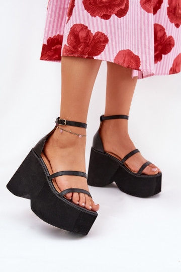Women's Sandals On Massive Platform And Wedge Black Etette 2
